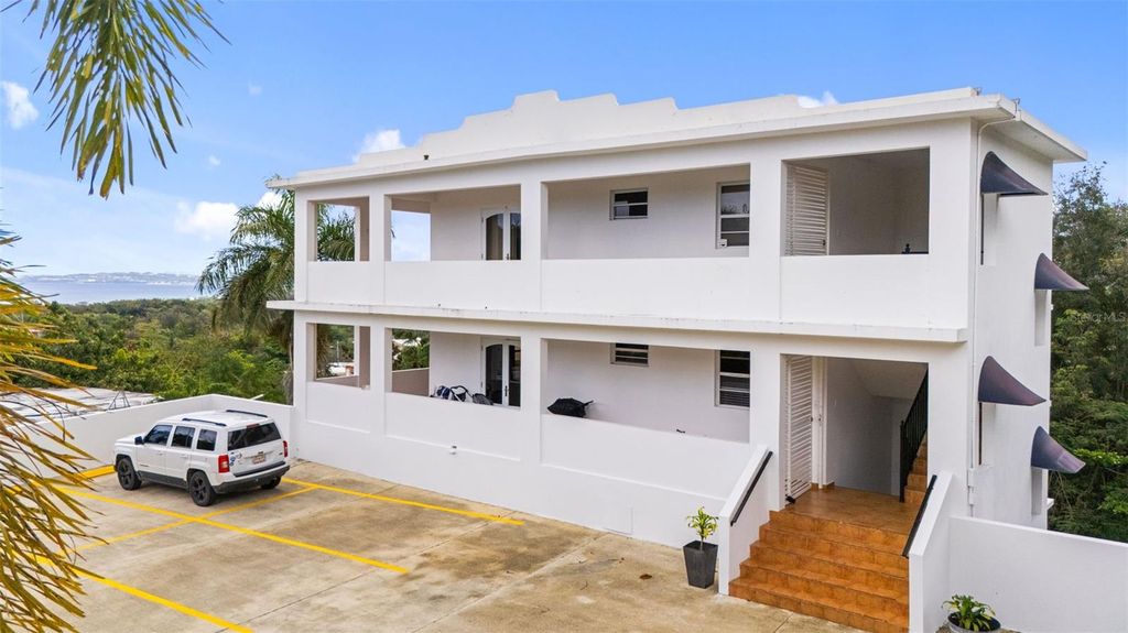 Image 2 of property listing at 3 floor PUNTA LIBERTAD CONDOMINIO 3, Rincon, PR 00677