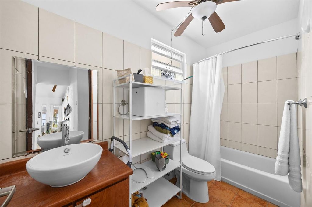 Image 19 of property listing at 3 floor PUNTA LIBERTAD CONDOMINIO 3, Rincon, PR 00677