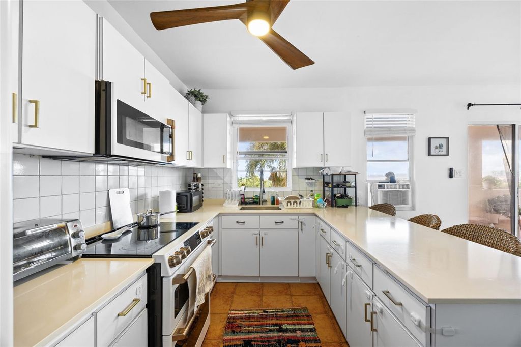 Image 21 of property listing at 3 floor PUNTA LIBERTAD CONDOMINIO 3, Rincon, PR 00677