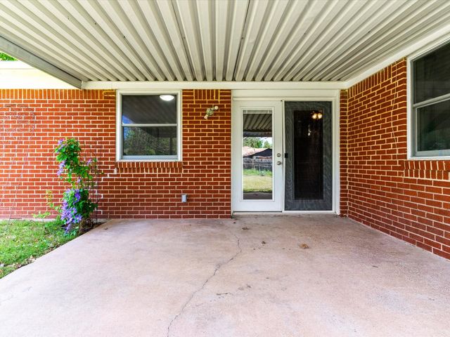 2100 SE 25th Avenue, Mineral Wells, TX 76067