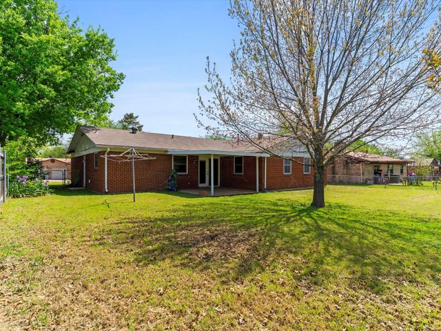 2100 SE 25th Avenue, Mineral Wells, TX 76067