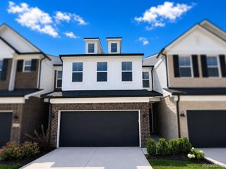 5595 Corgi Drive, Ann Arbor, MI 48108
