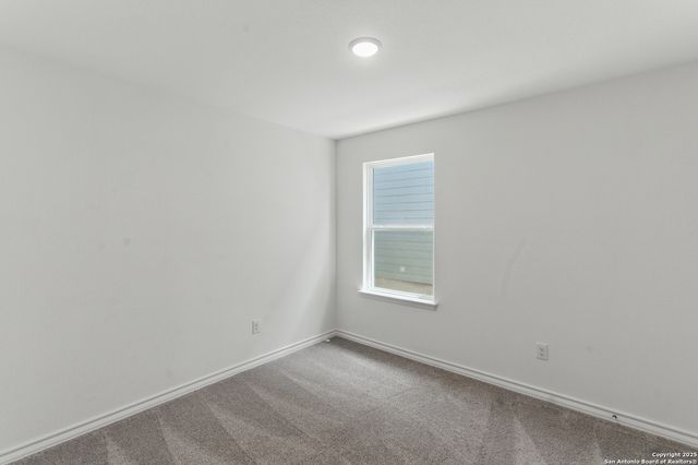 963 Bluegrass Pt, New Braunfels, TX 78130