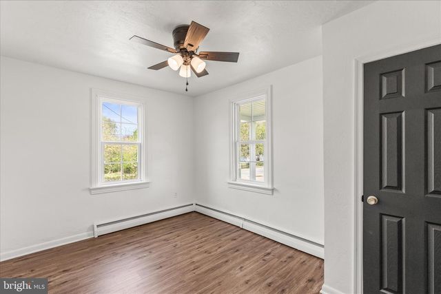 310 CLOVER LN, Hanover, PA 17331