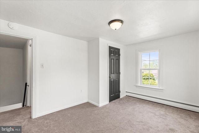 310 CLOVER LN, Hanover, PA 17331