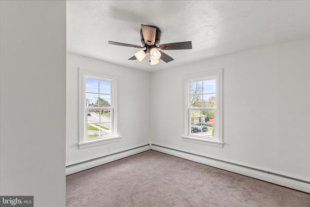 310 CLOVER LN, Hanover, PA 17331