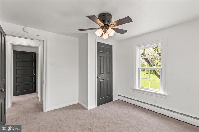 310 CLOVER LN, Hanover, PA 17331