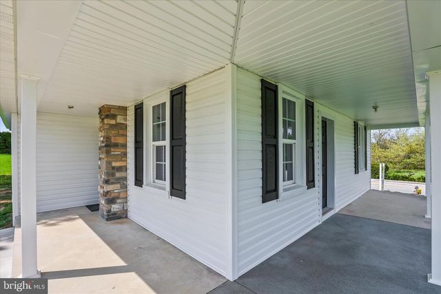 310 CLOVER LN, Hanover, PA 17331