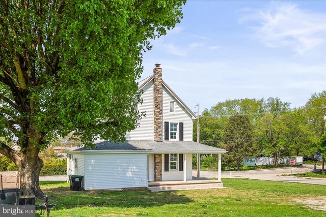 310 CLOVER LN, Hanover, PA 17331