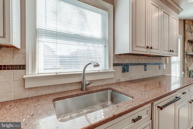 209 FAIRWAY DR, Louisa, VA 23093