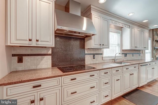 209 FAIRWAY DR, Louisa, VA 23093