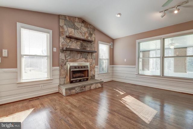 209 FAIRWAY DR, Louisa, VA 23093