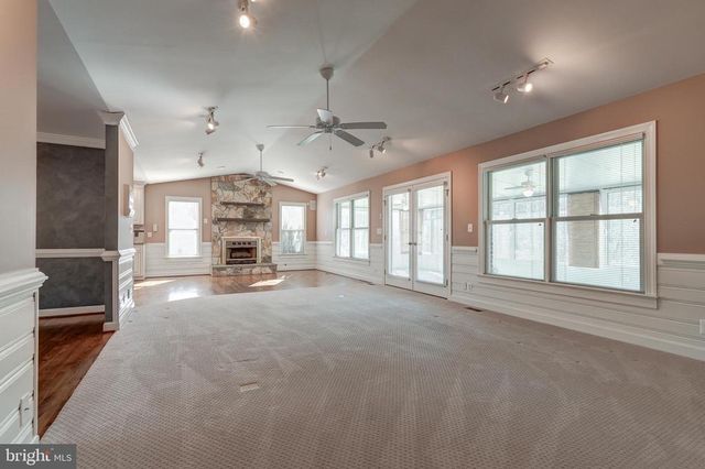 209 FAIRWAY DR, Louisa, VA 23093