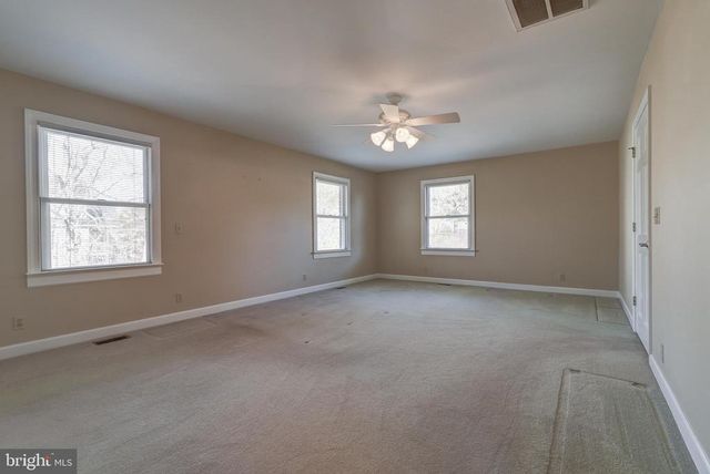 209 FAIRWAY DR, Louisa, VA 23093