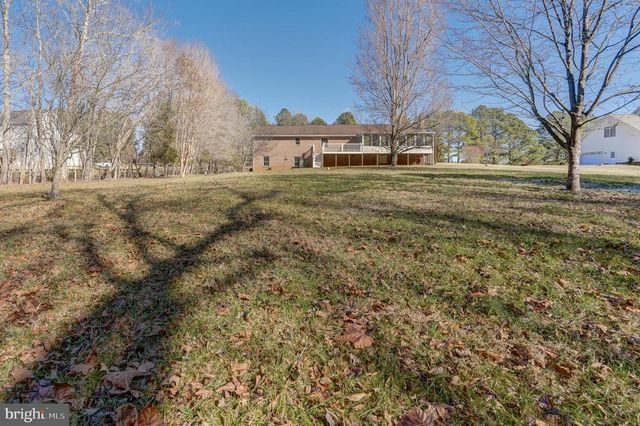 209 FAIRWAY DR, Louisa, VA 23093