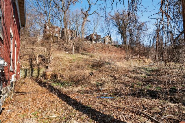 628 Haverhill St, Homewood Brushton, PA 15208