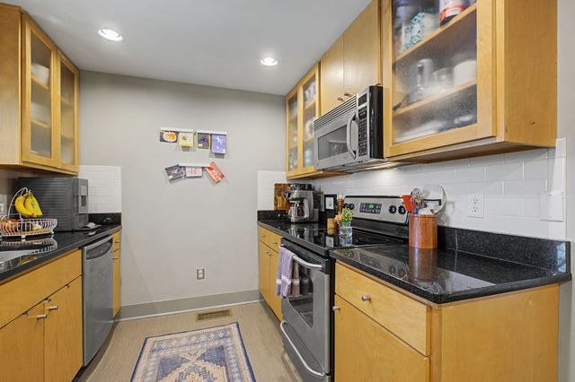 924 Ireland St, Nashville, TN 37208