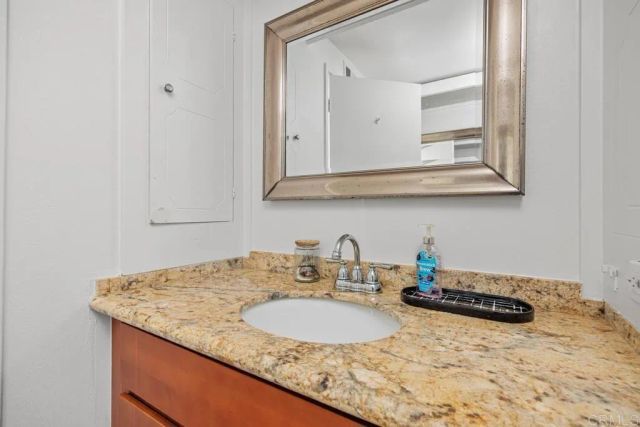 12188 Rancho Bernardo Road B, San Diego, CA 92128