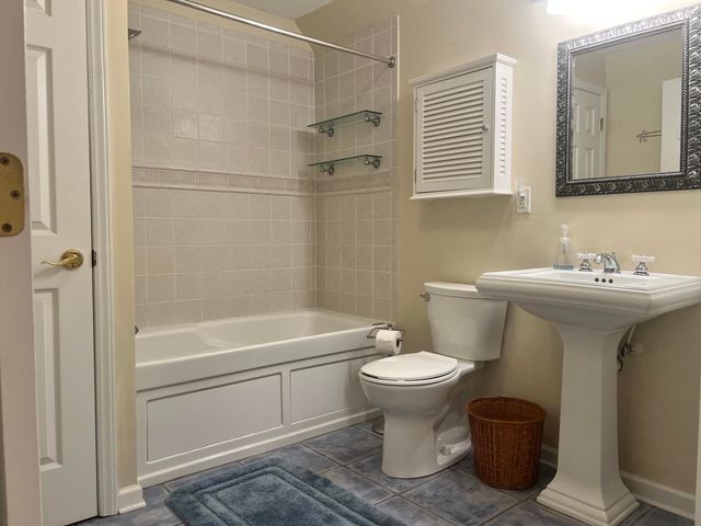 3339 Kingswood DR, Roanoke, VA 24018