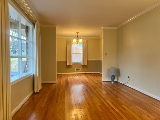 3339 Kingswood DR, Roanoke, VA 24018