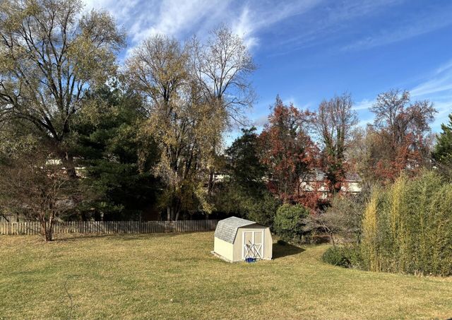 3339 Kingswood DR, Roanoke, VA 24018