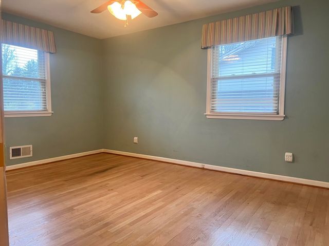 3339 Kingswood DR, Roanoke, VA 24018