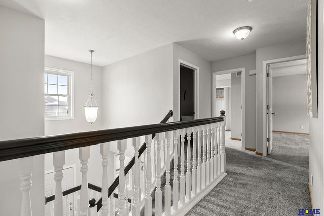 6550 Blackstone Road, Lincoln, NE 68526