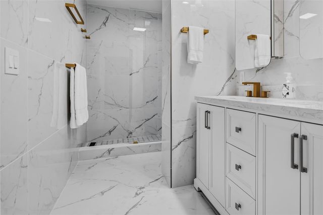 701 POINSETTIA ROAD 208, Belleair, FL 33756