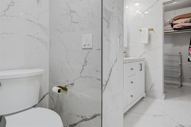 701 POINSETTIA ROAD 208, Belleair, FL 33756