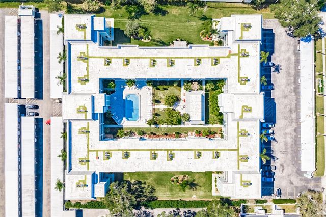 701 POINSETTIA ROAD 208, Belleair, FL 33756