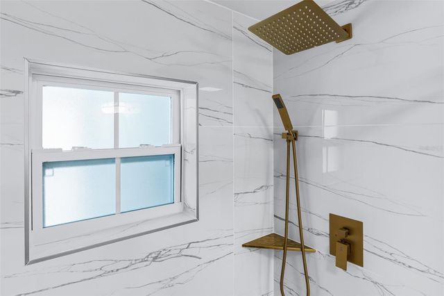 701 POINSETTIA ROAD 208, Belleair, FL 33756