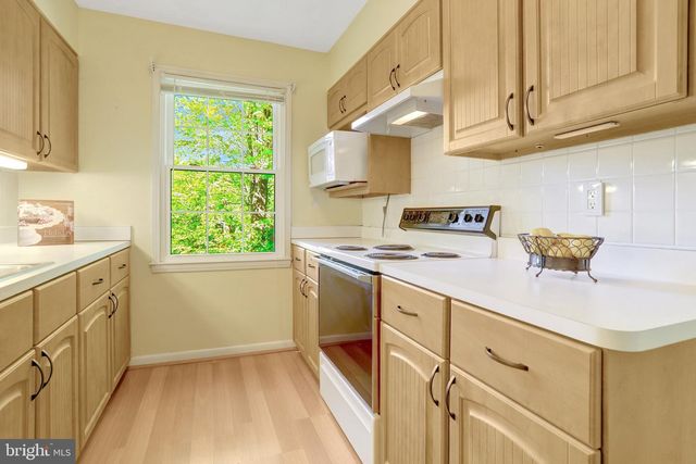 3350 CONTESSA CT, Annandale, VA 22003