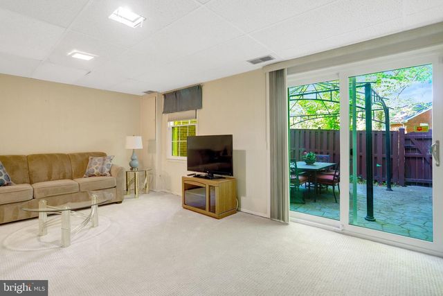 3350 CONTESSA CT, Annandale, VA 22003
