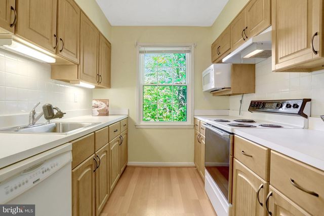 3350 CONTESSA CT, Annandale, VA 22003