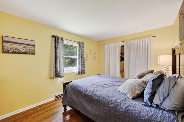 18 Ellie Circle, Madison, WI 53714