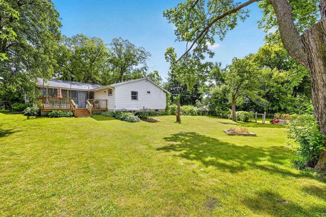 18 Ellie Circle, Madison, WI 53714