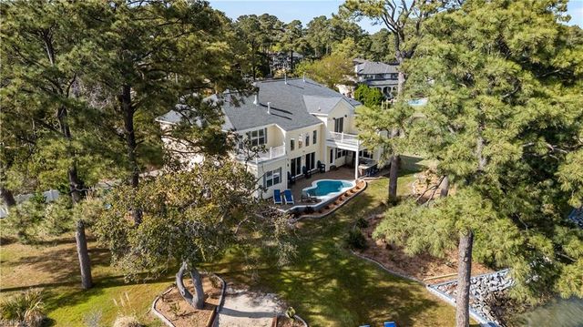 2000 English Cedar CIR, Virginia Beach, VA 23451