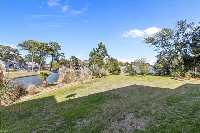 2000 English Cedar CIR, Virginia Beach, VA 23451