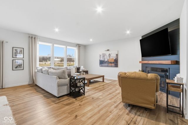 504 Allandale Avenue, Westfield, IN 46074