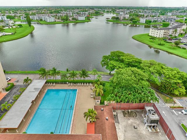 325 Mansfield Drive 325 H, Boca Raton, FL 33434