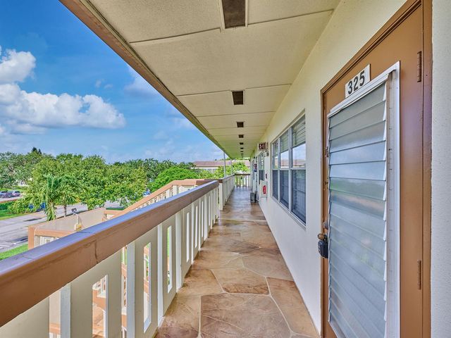 325 Mansfield Drive 325 H, Boca Raton, FL 33434