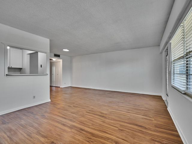 325 Mansfield Drive 325 H, Boca Raton, FL 33434