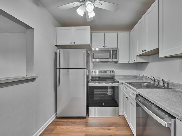 325 Mansfield Drive 325 H, Boca Raton, FL 33434