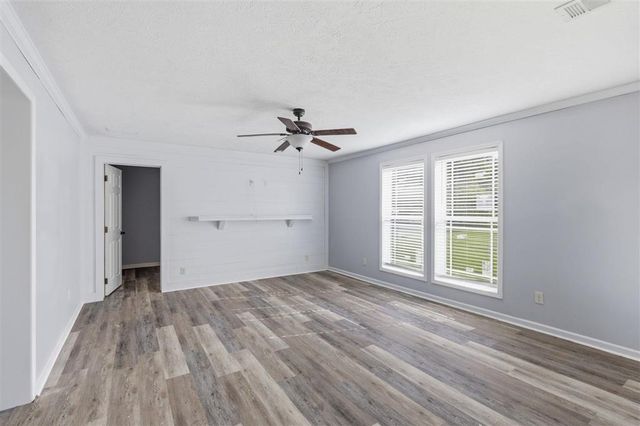 2038 N Beglis Parkway, Sulphur, LA 70663