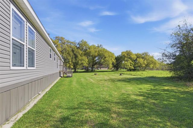 2038 N Beglis Parkway, Sulphur, LA 70663