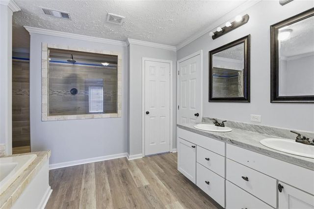 2038 N Beglis Parkway, Sulphur, LA 70663