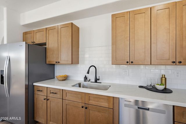 2109 E SALTSAGE Drive, Phoenix, AZ 85048