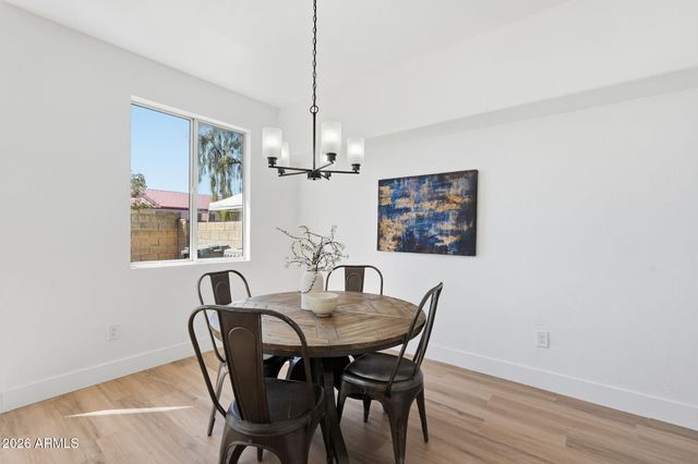 2109 E SALTSAGE Drive, Phoenix, AZ 85048