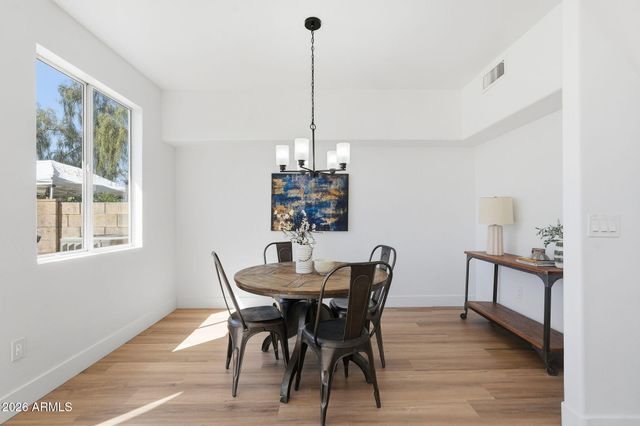 2109 E SALTSAGE Drive, Phoenix, AZ 85048