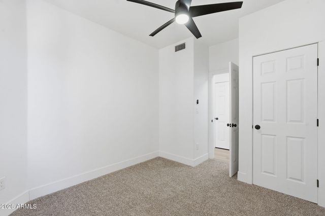 2109 E SALTSAGE Drive, Phoenix, AZ 85048